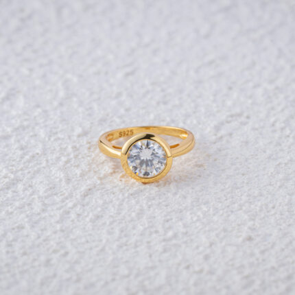 2.0 CT Round Cut Moissanite Diamond Engagement Ring